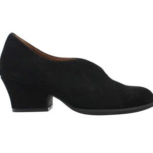 NEW! L'Amour Des Pieds Jessica Suede Bootie